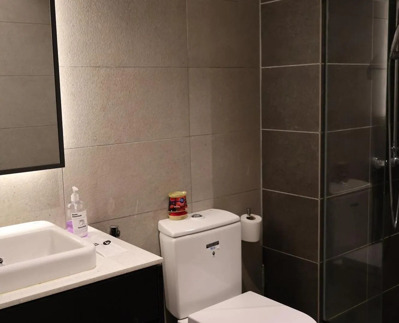 아파트 Axon Residence By Leo Homestay 쿠알라룸푸르