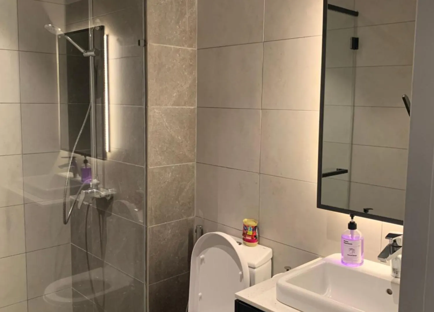 Axon Residence By Leo Homestay Kuala Lumpur